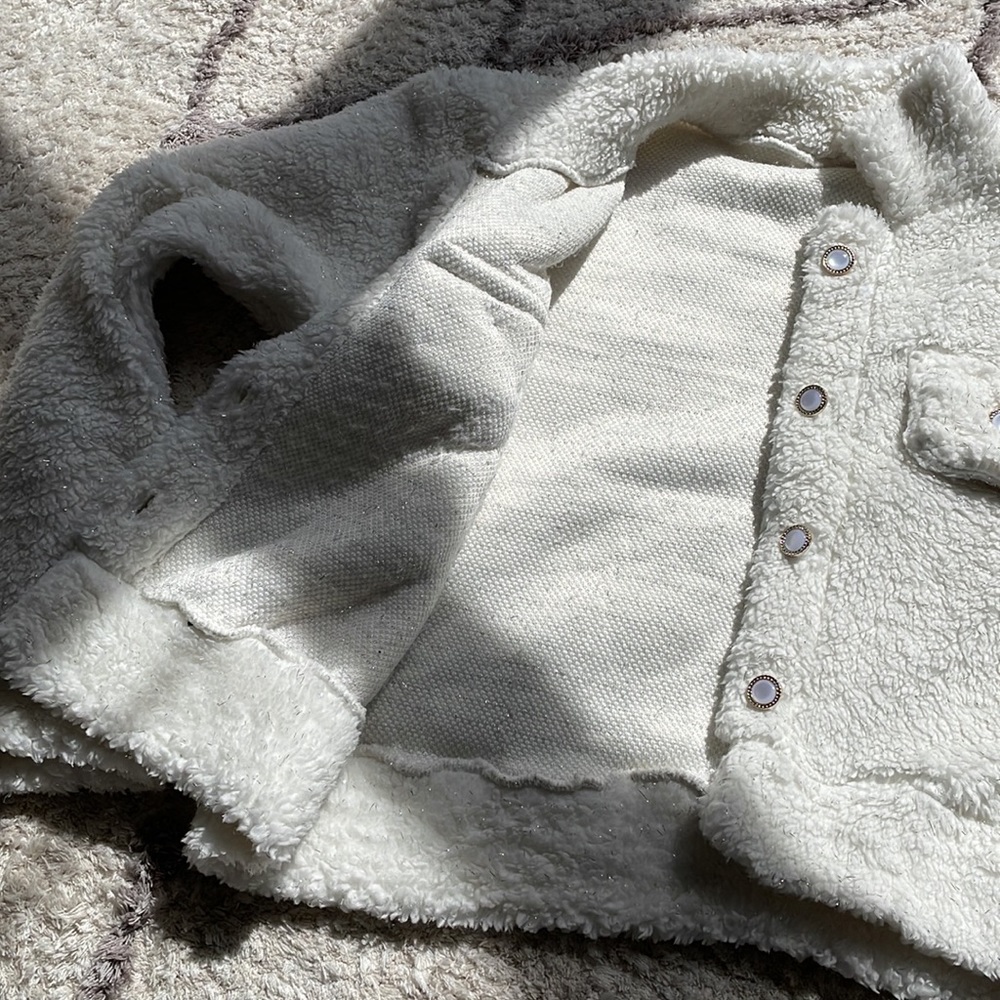✨Fuzzy Cropped Jacket✨ - Picture 3 of 6